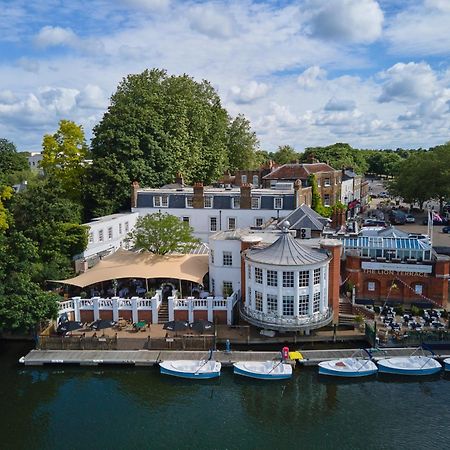 The Mitre, Hampton Court Hotel Kingston upon Thames  Ngoại thất bức ảnh The River Wey at Farnham