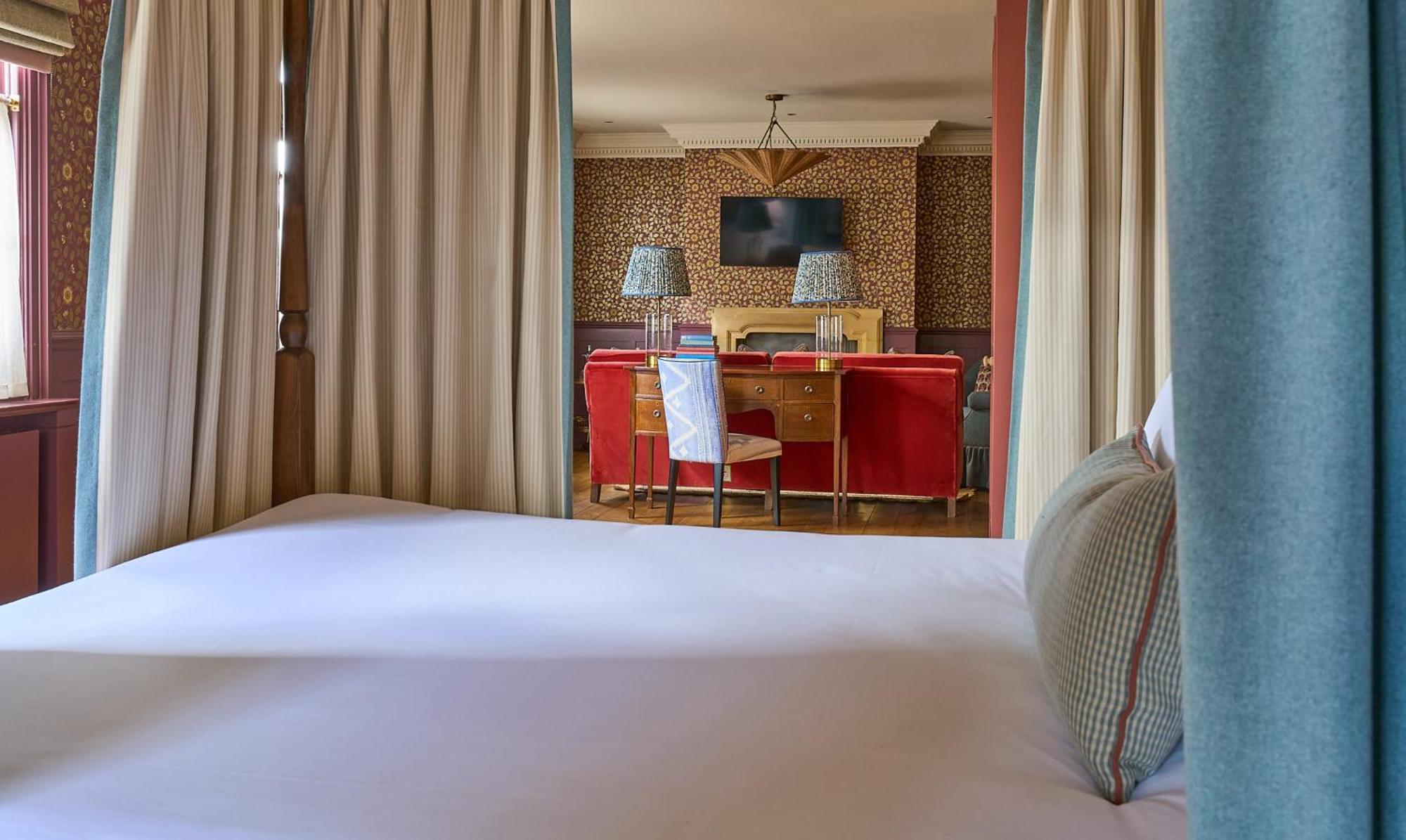 The Mitre, Hampton Court Hotel Kingston upon Thames  Ngoại thất bức ảnh A room at the hotel
